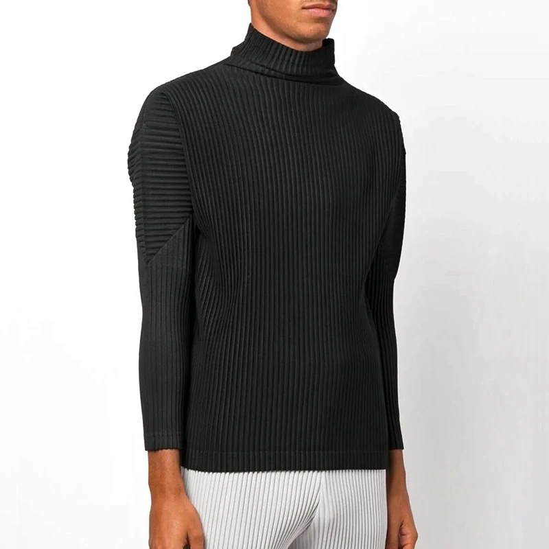 

Issey Miyake Homme Plisse Loose fitting high collar sports and leisure Pleated top Undershirt Long sleeved T-shirt men's trend