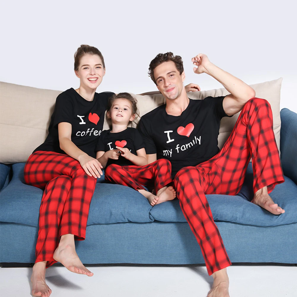 

Домашняя Повседневная мягкая одежда для отдыха топы с круглым вырезом штаны Рождественский милый модный семейный пижамный комплект с коро...