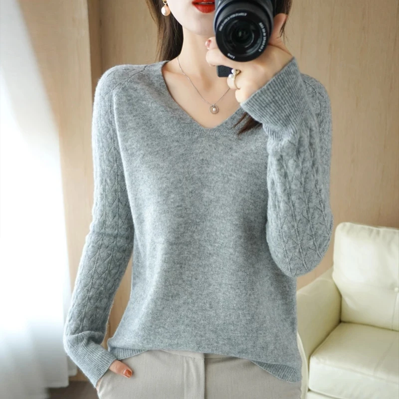 

Autumn And Winter New V-Neck Woolen Sweater Women's Short Sweater Ioose And Thin Solid Color Hollow Iong-Sleeved Knit Bottoming