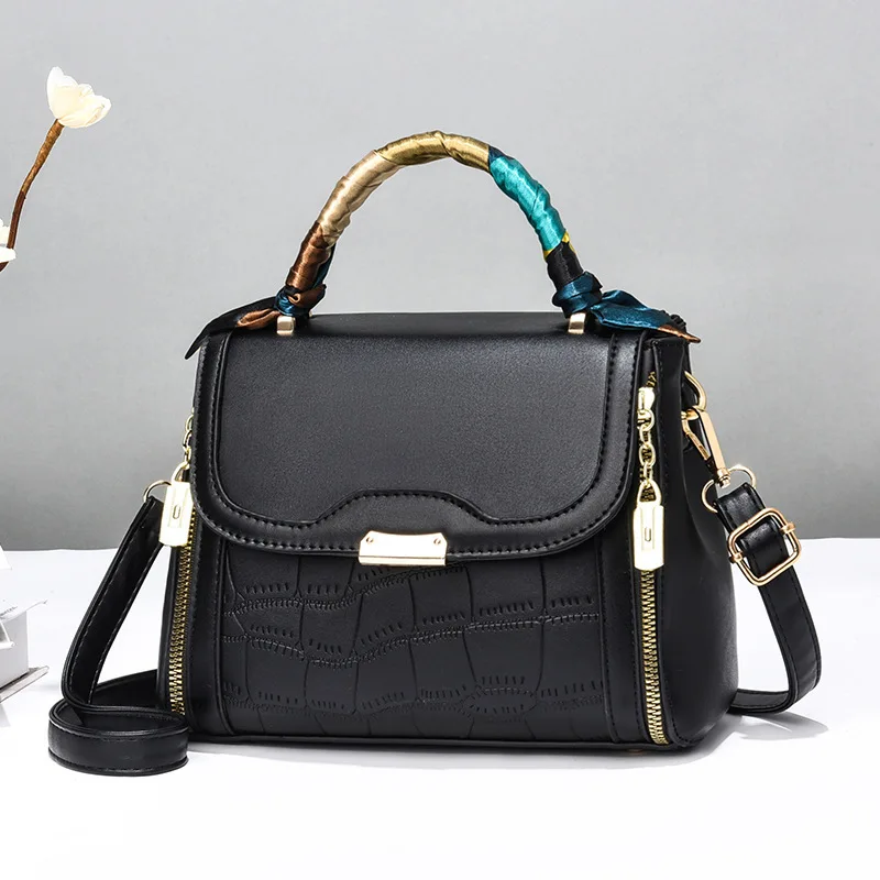 

MONNET CAUTHY Summer New Handbags Fashion PU Solid Color Black Crossbody Bag