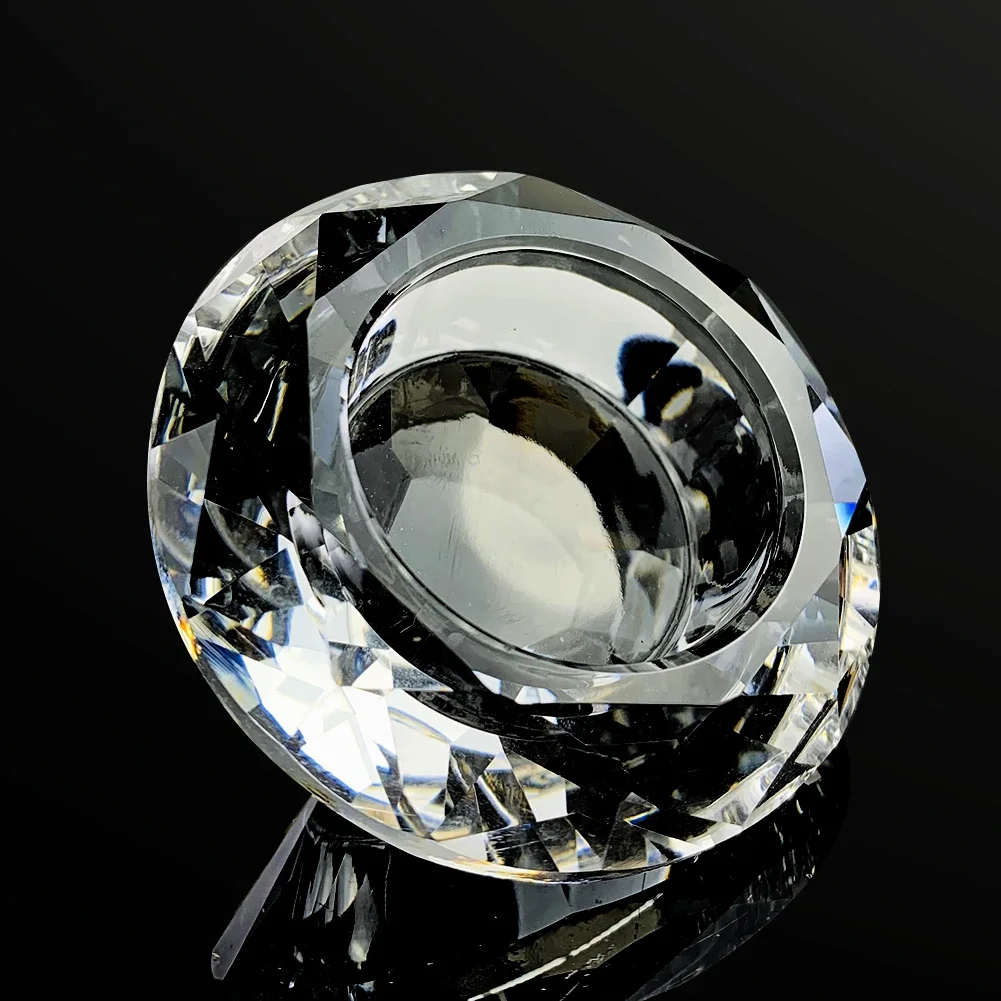 

Хрустальный подсвечник