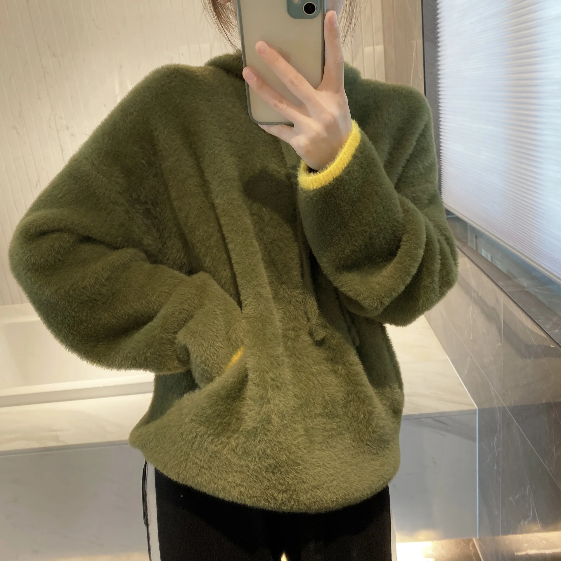 

High Quality Korean Style Fuzzy Hoodie Sweater Mujer Tops Korean Fashion