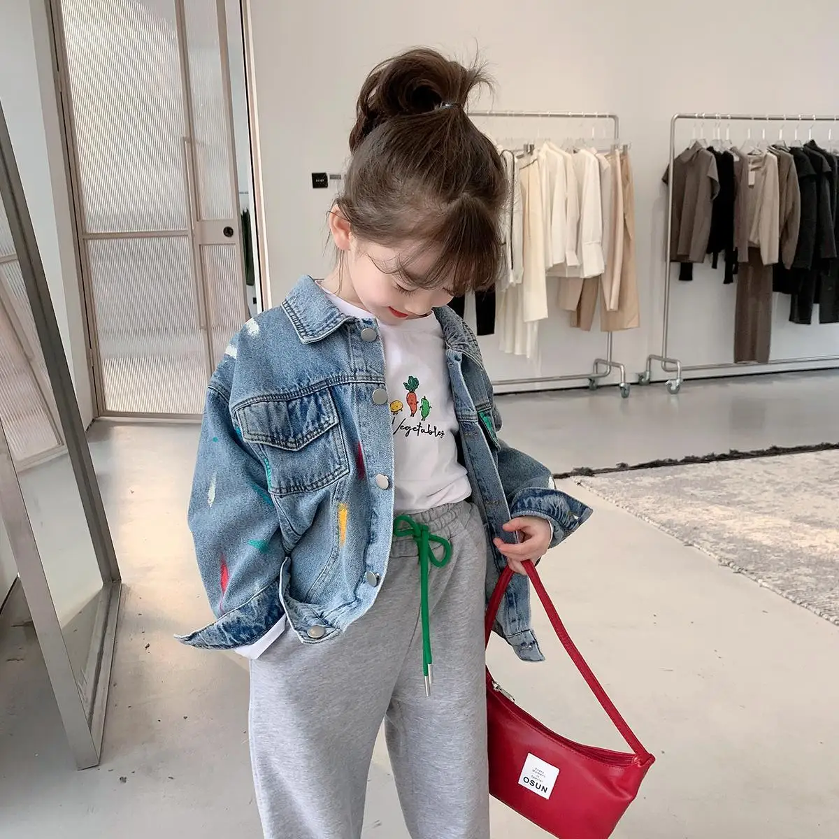 

Модная Джинсовая куртка для маленьких девочек; Весеннее пальто-кардиган для детей; Милая модная верхняя одежда для крупных девочек; Одежда ...