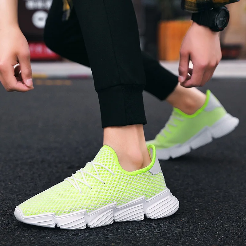 Summer Mesh Running Shoes Men Breathable Sports Shoes Lightweight Athletic Sneakers Men Outdoor Training Jogging Shoes For Men