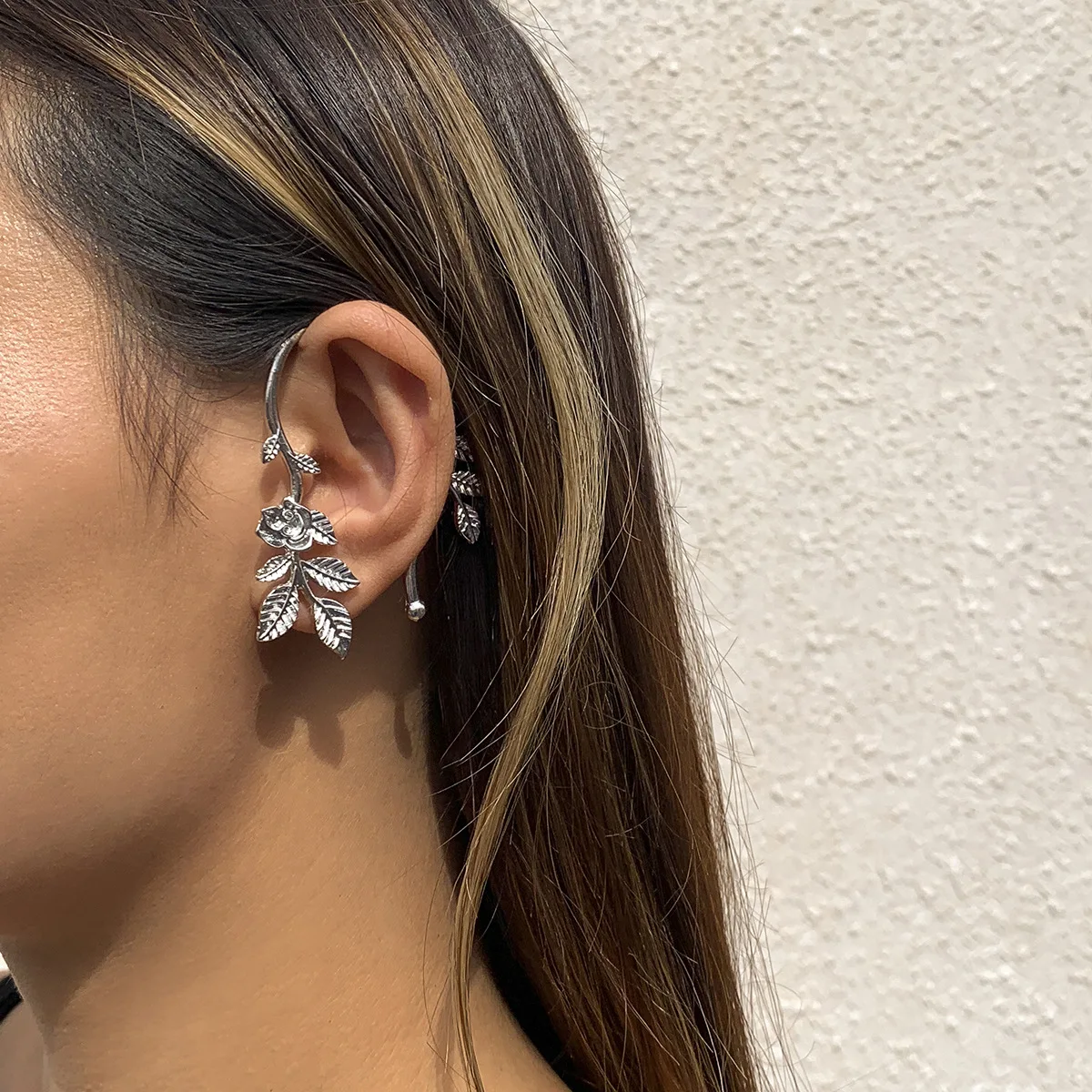 Versatile geometric metal pierced Earbone clip retro simple Rose Leaf Earrings