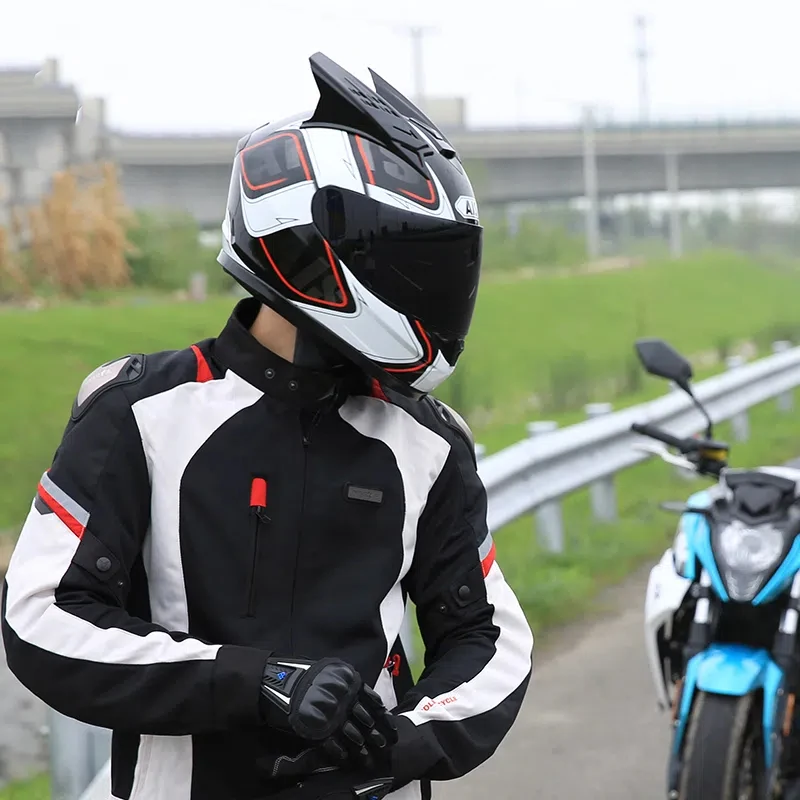 Motorcycle helmet, sunshade, men and women, lovers, Bluetooth, personalized accessories, full coverage, modular enlarge
