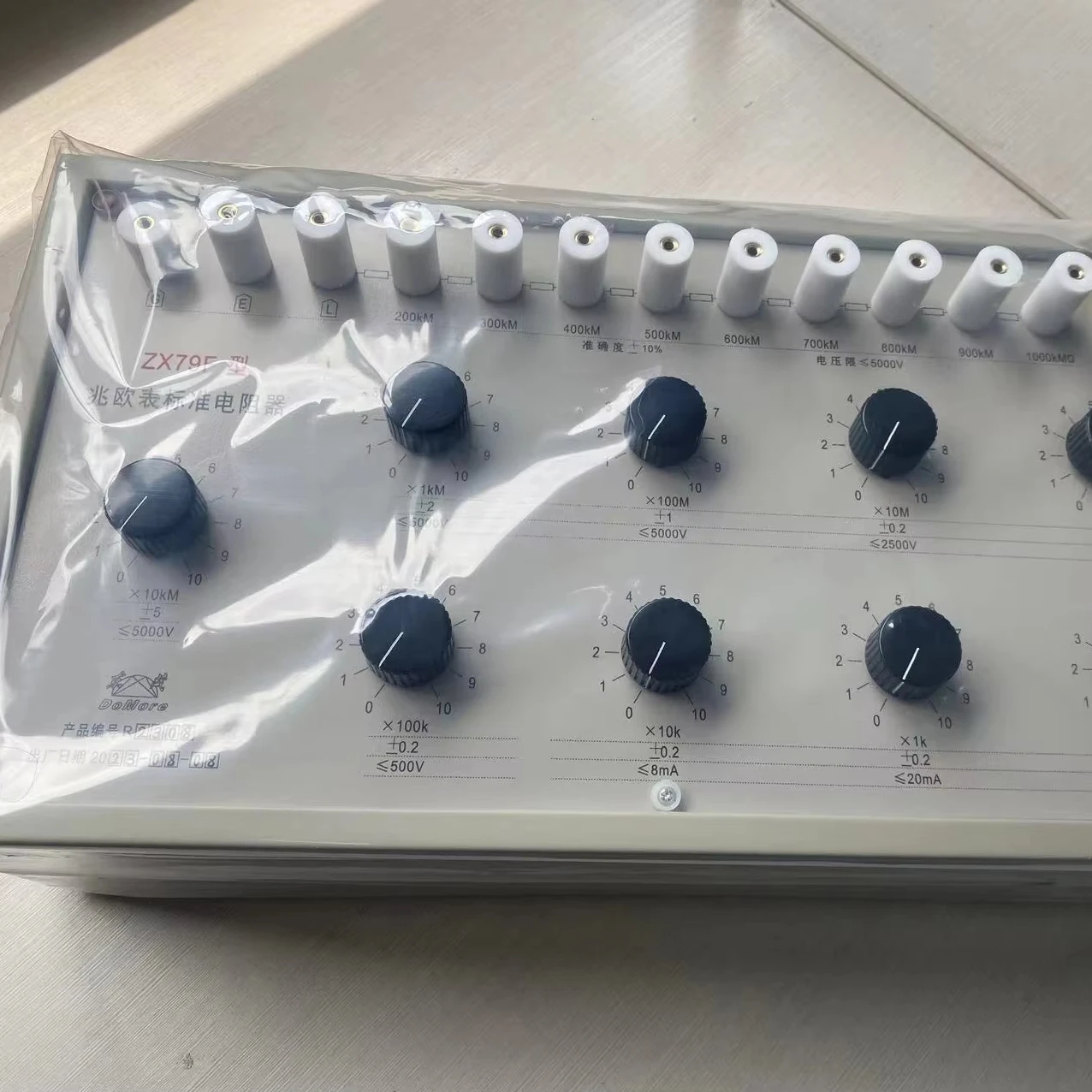 Блок высокого сопротивления постоянного тока калибровочное устройство