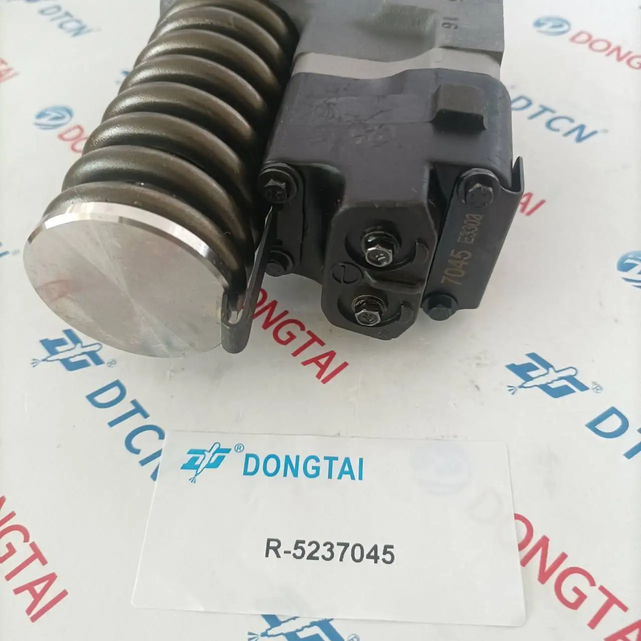 Топливный инжектор Diesel S60 R-52337045 для дизельных автомобилей |