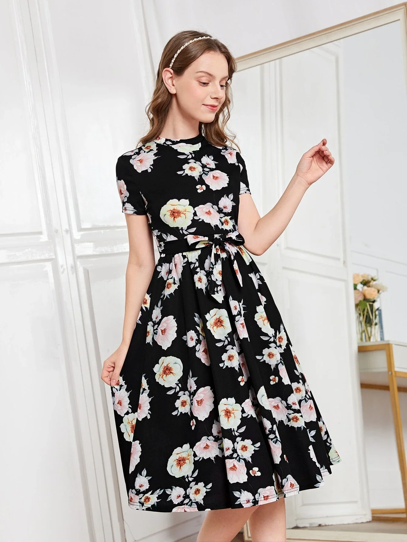 

Teen Girls Floral Print Belted Dress