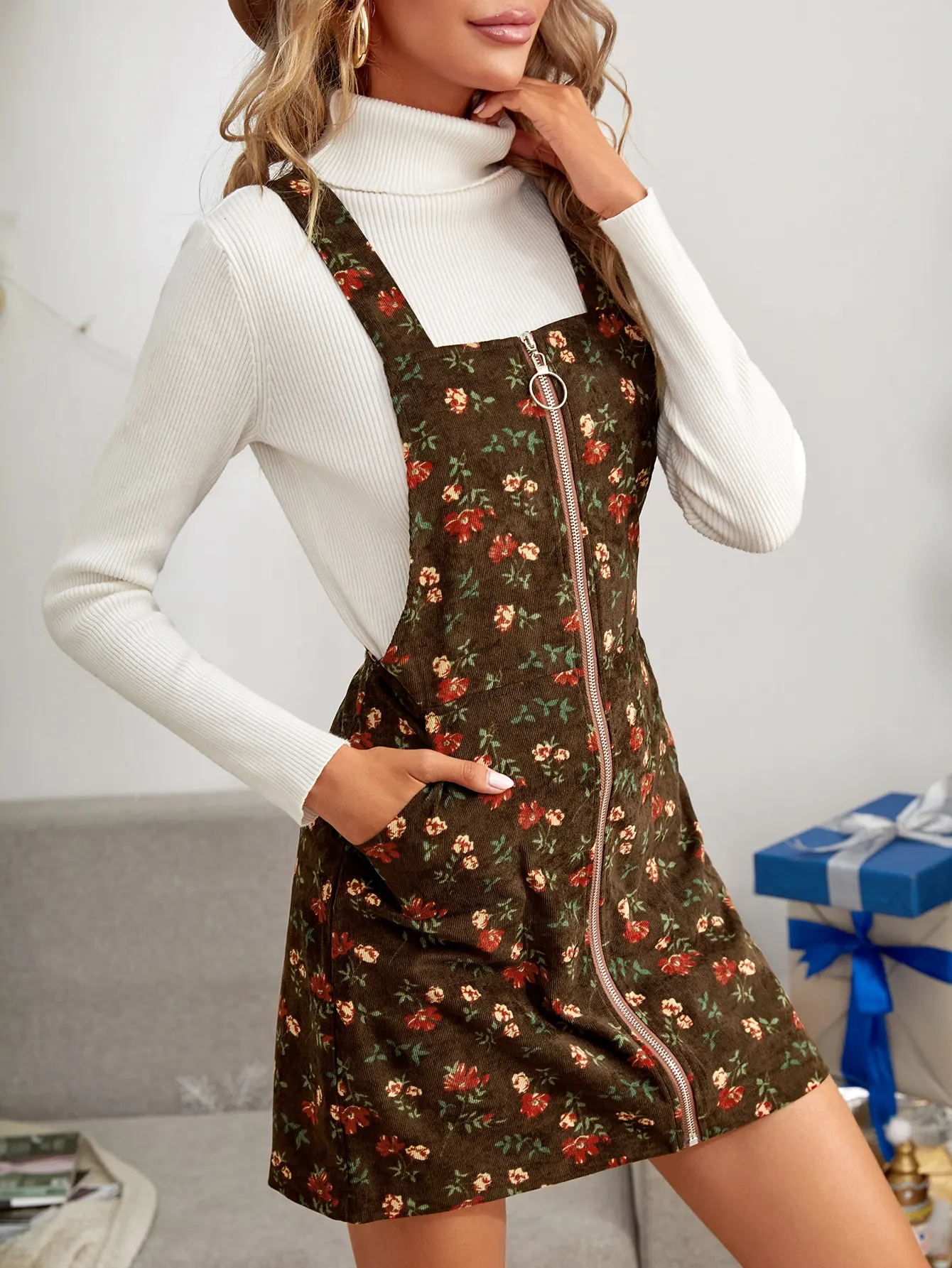

Corduroy flower print zipper front one-piece dress