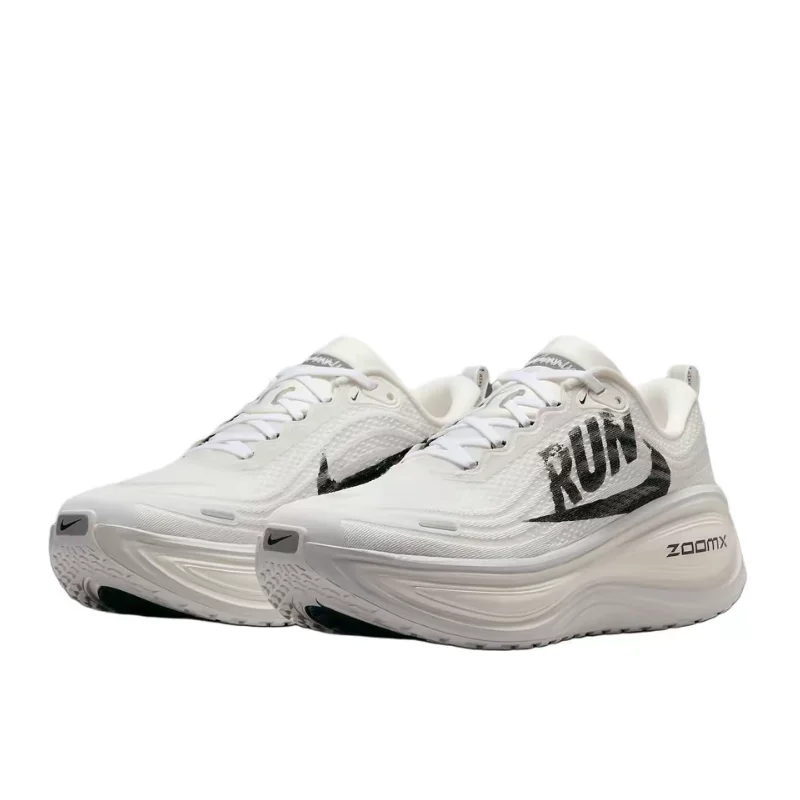 Фото Кроссовки Nike Vomero Plus: премиум-комфорт, амортизация, легкие, для повседневной носки, износостойкие, нескользящие, универсальные, для бега, модель IH2268-100 №3