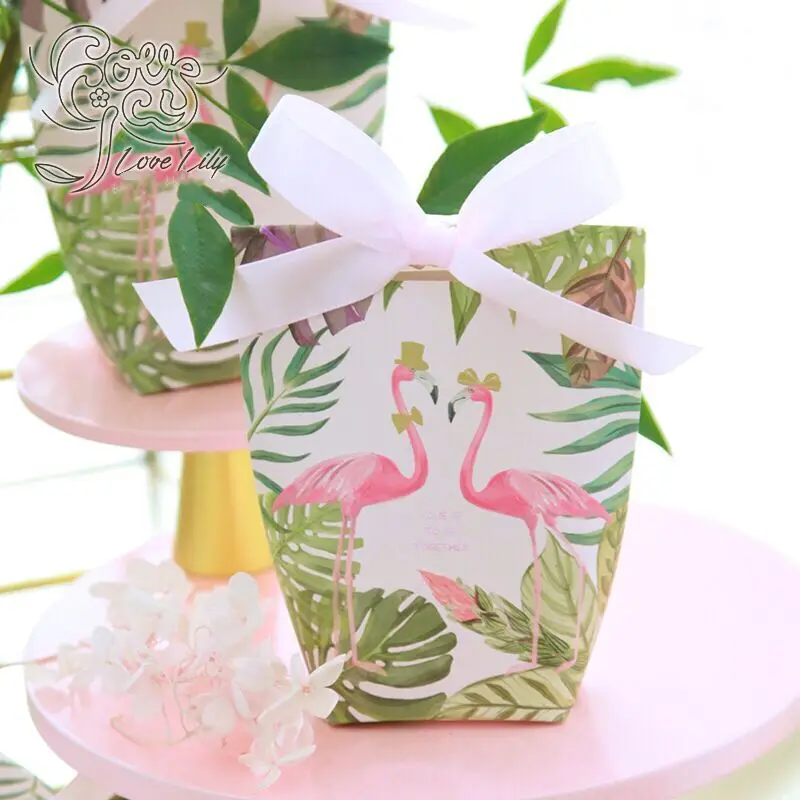 

50pcs Cute Green Leaves Flamingo Wedding Favors Candy Boxes with bowknot paper Gift Box gift bag Party Chocolate Box