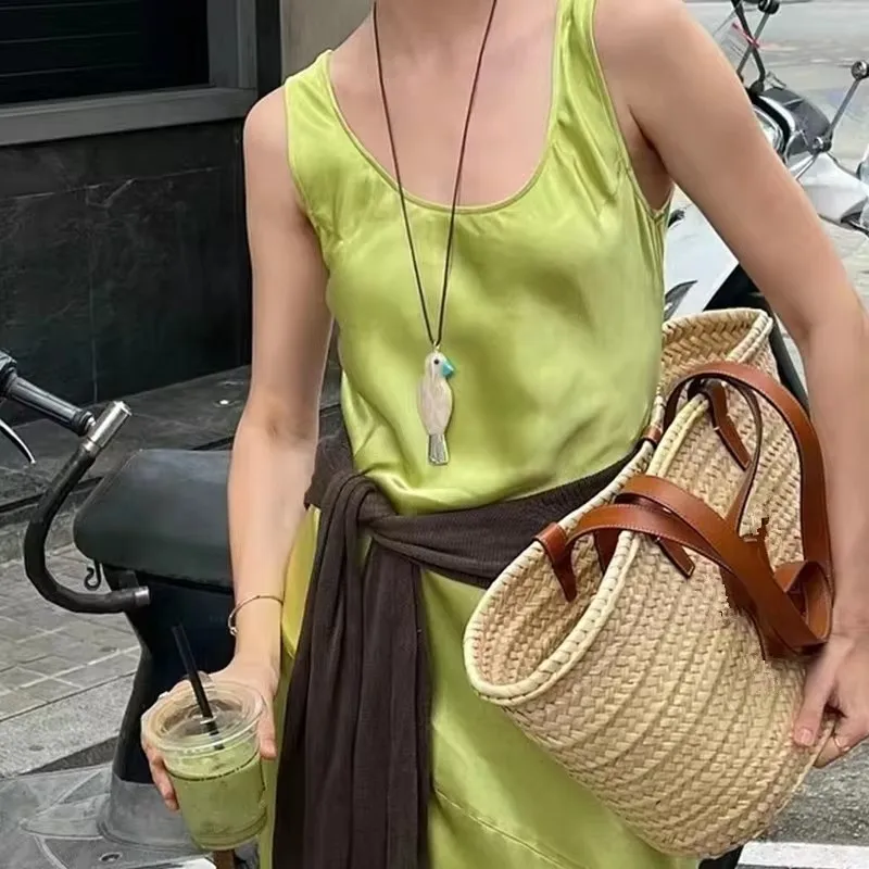 Женские серьги-подвески в виде рыбок оранжевого и красного цвета