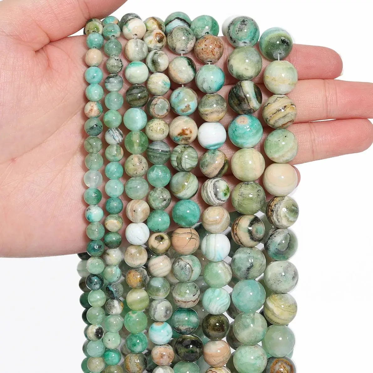 Круглые бусины из натурального камня