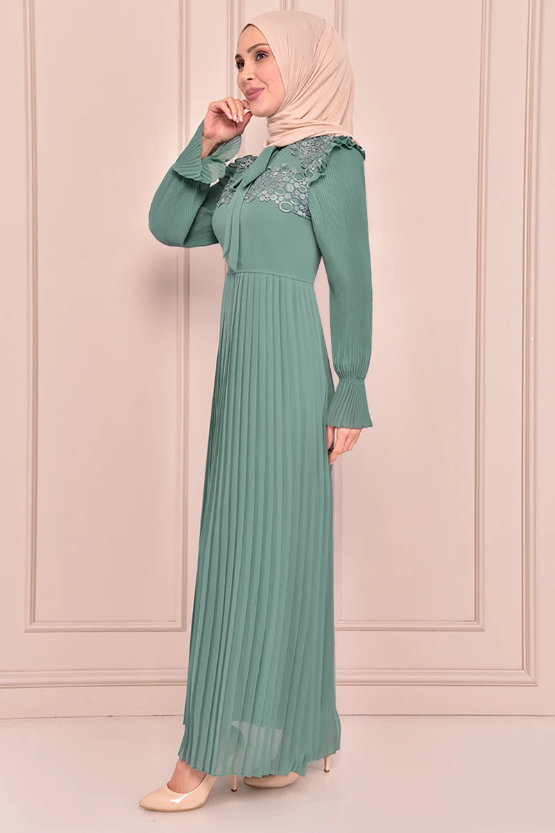 

Pleated Chiffon Dress The Mint TKN3506