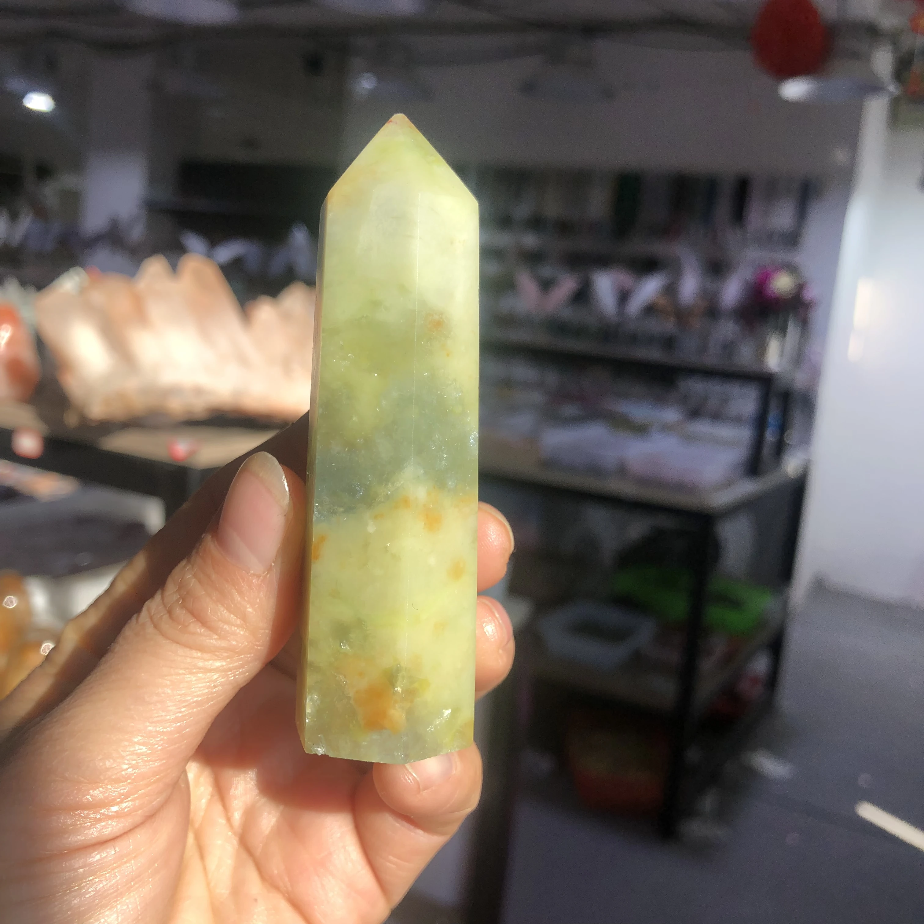 Натуральная Зеленая Нефритовая Хрустальная башня с зеленым опалом