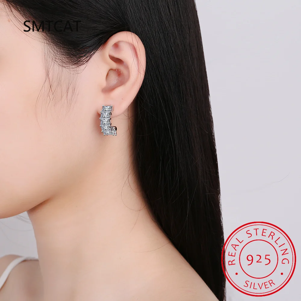 Серьги-гвоздики из серебра 100% пробы с изумрудом 4 карата