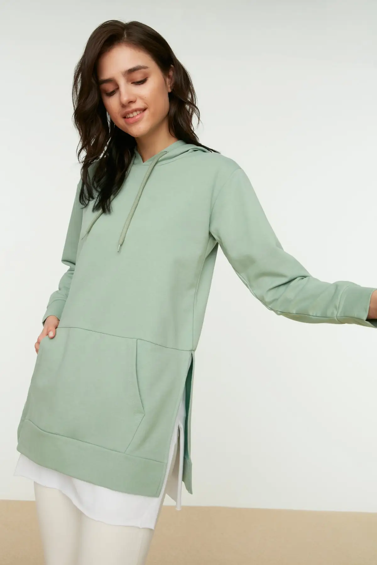 

Women's Sweatshirt Mint Hooded Kangaroo Pocket Bottom TShirt PullOut Knitted Hoodies All Season Pullovers