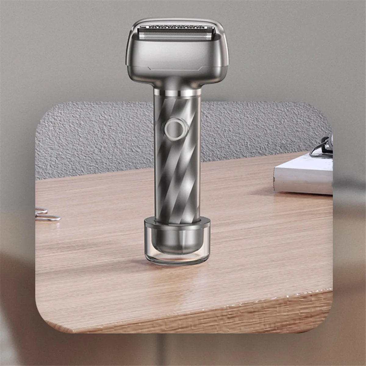 Мини-бритва с возвратно-поступательным движением и 3 головками полностью