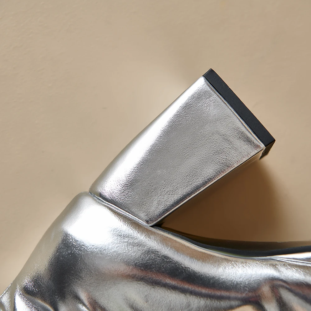 Женские высокие ботинки на платформе серебристые или золотистые высоком