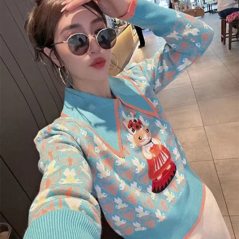 Вязаный свитер с кукольным воротником и длинными рукавами для женщин