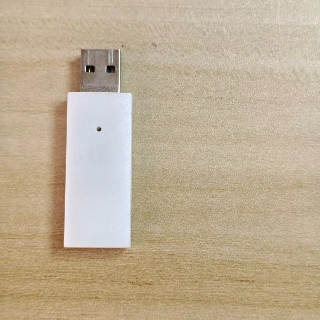 Фото USB-адаптер-приемник для беспроводной гарнитуры Logitech G733 1-го и 2-го поколений №3