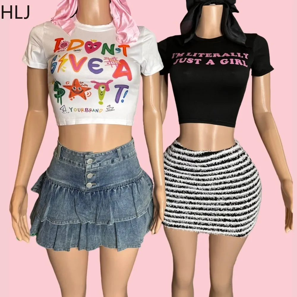 Женский комплект с мини-юбкой HLJ черный из двух предметов буквенным принтом