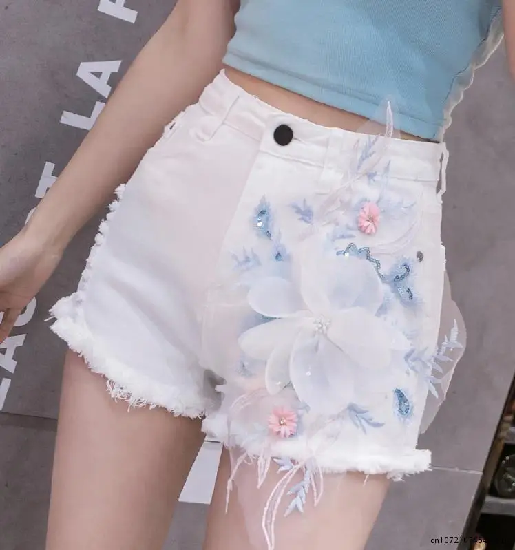 

Summer Women Embroidered Flowers Denim Shorts for Women Embroidery Beading Shorts Jeans Female Hole Sexy Washed Jeans Shorts