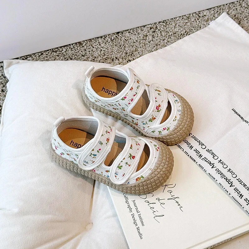 Демисезонные парусиновые туфли для девочек милые цветочные на плоской подошве