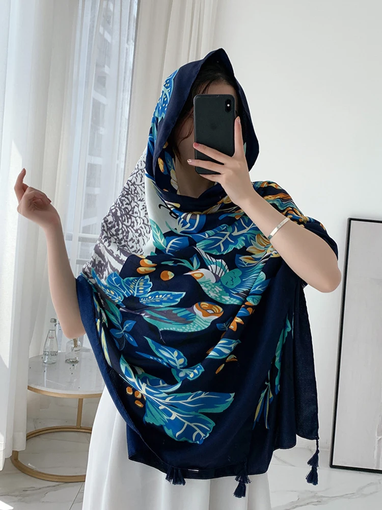 

Elegant Women Silk Scarf Boho Floral Print Tassel Beach Shawl Foulard Femme Mujer Pareo Muffler Bufanda Stoles Hijab Bandana