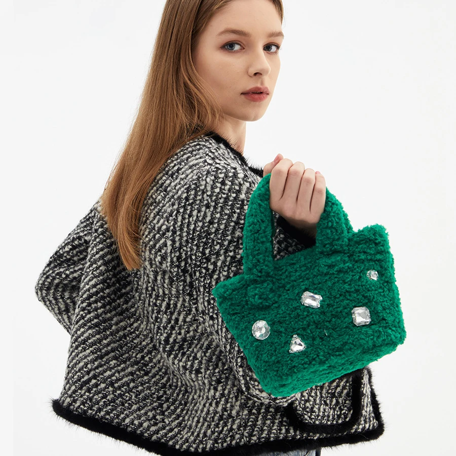 

Diamond Lambswool Small Tote for Women Fluffy Plush Chain Shoulder Crossbody Bag Winter Handbags Fashion Shopper Bags Purses Ins
