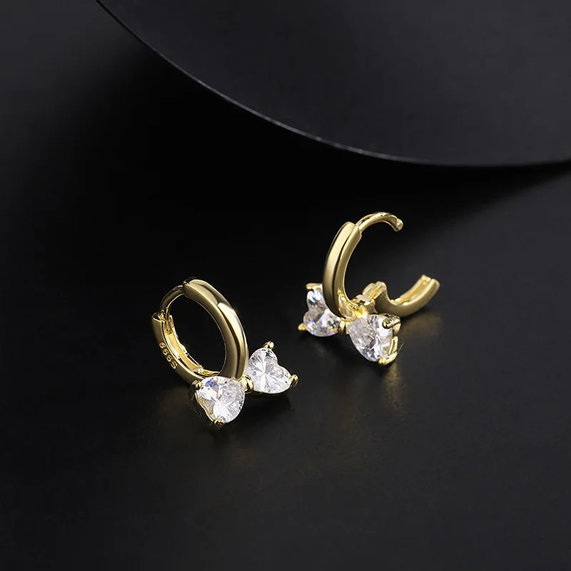 Серьги-кольца женские из серебра 925 пробы с цирконом