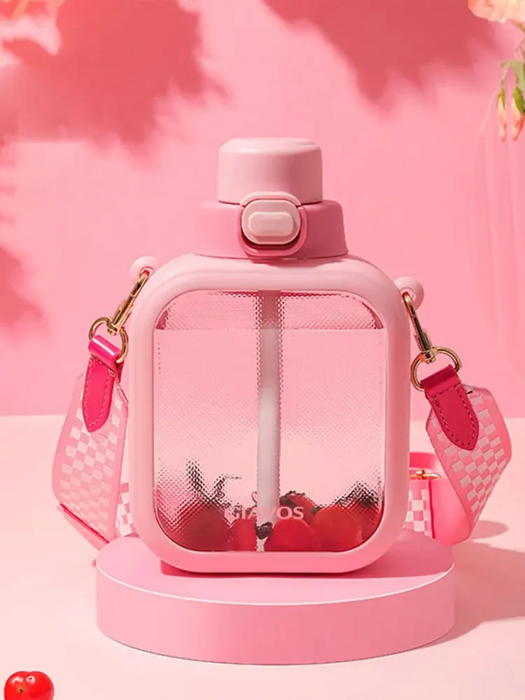 

Пластиковая квадратная бутылка для воды 700 мл