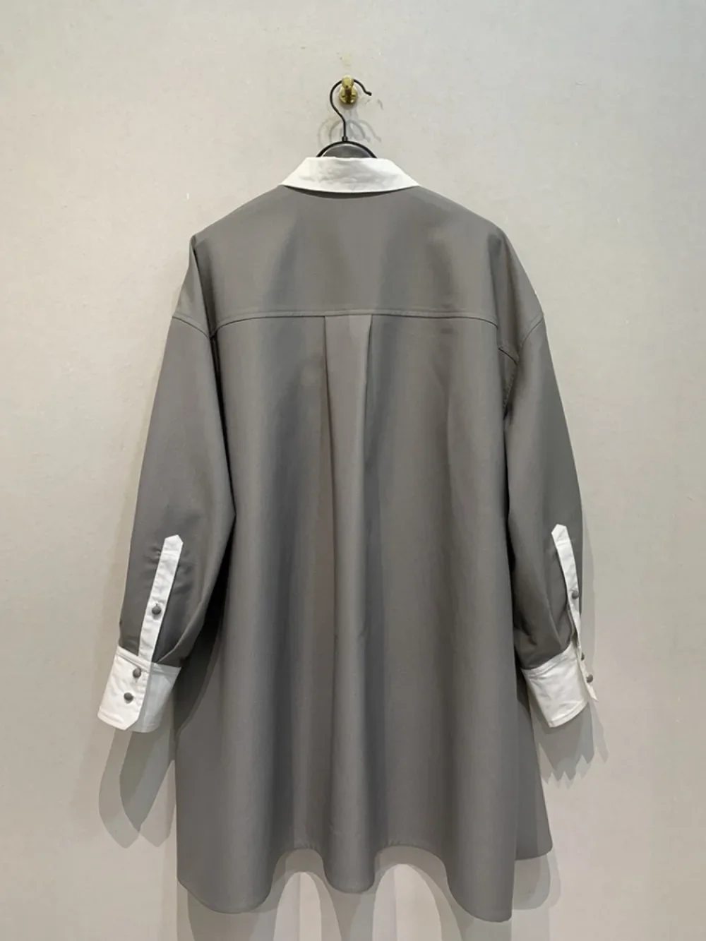 Kuzuwata повседневные лоскутные топы с отложным воротником и длинными рукавами