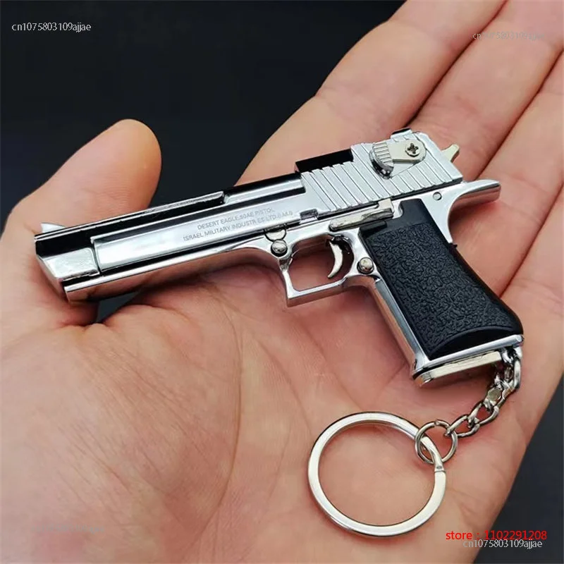 

Alloy Mini Pistol Keychain 1:3 Glock 17 Desert Eagle Colt 1911 Berreta 92F Toy Mini Gun Disassemble Reload Pistol Toy
