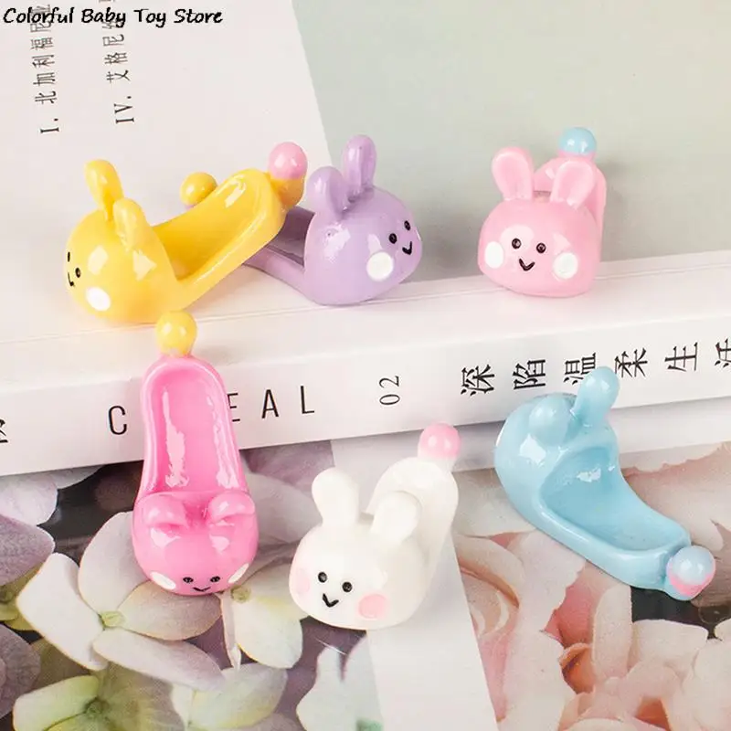 

1PC Doll house decoration accessories Mini cartoon rabbit slippers Model shooting scene props