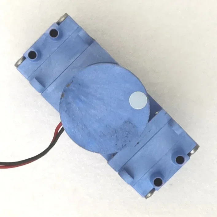 Бесщеточный мембранный вакуумный насос с двойной головкой воздушный D774-11/D725-21-01