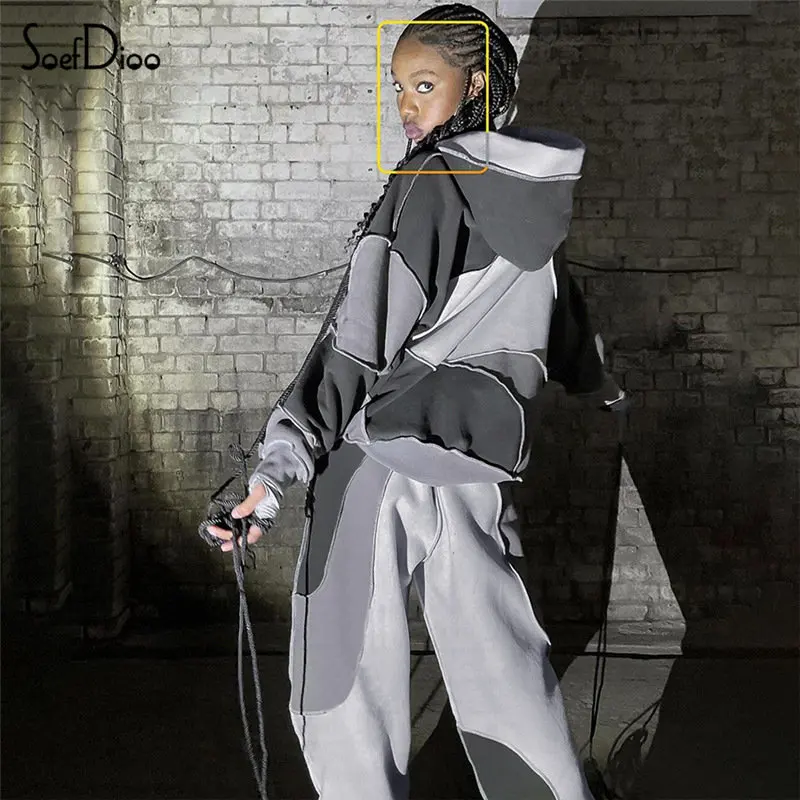 

Soefdioo Color Blocking Fleece Two Piece Set Women Hooded Long Sleeve Zip Up Tops and Pants Matching Winter 2022 Tracksuits