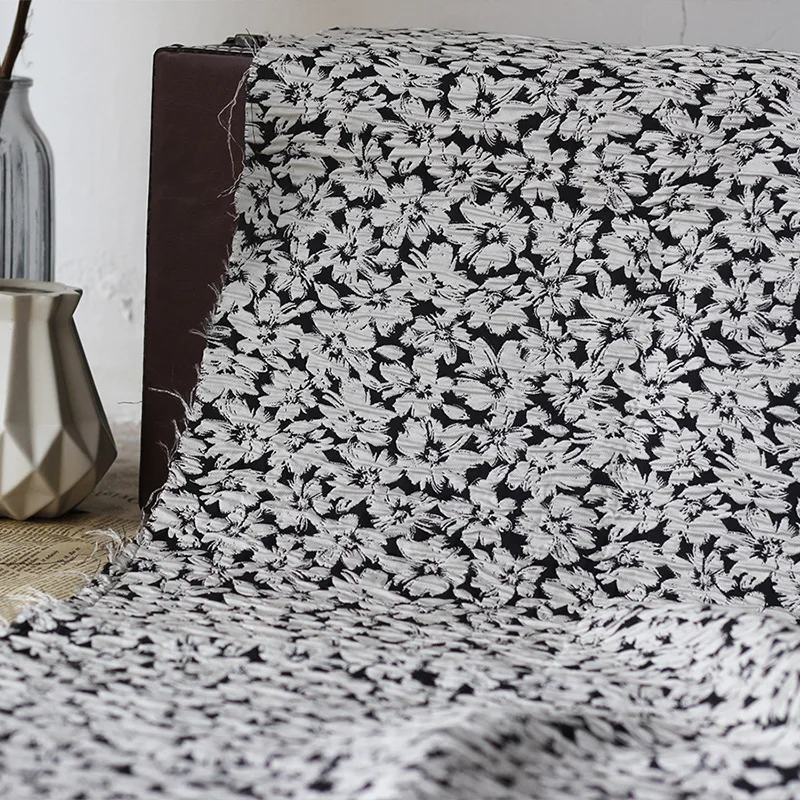 Ткань жаккардовая окрашенная в складку, 50 см x 130 см