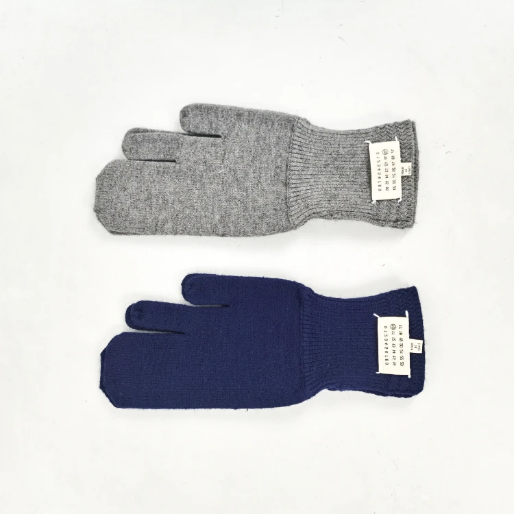 

Fashion Classic Trendy Luxury Designer Women Men Winter MMM Blended Four Corner Hand Stitched Logo Gloves