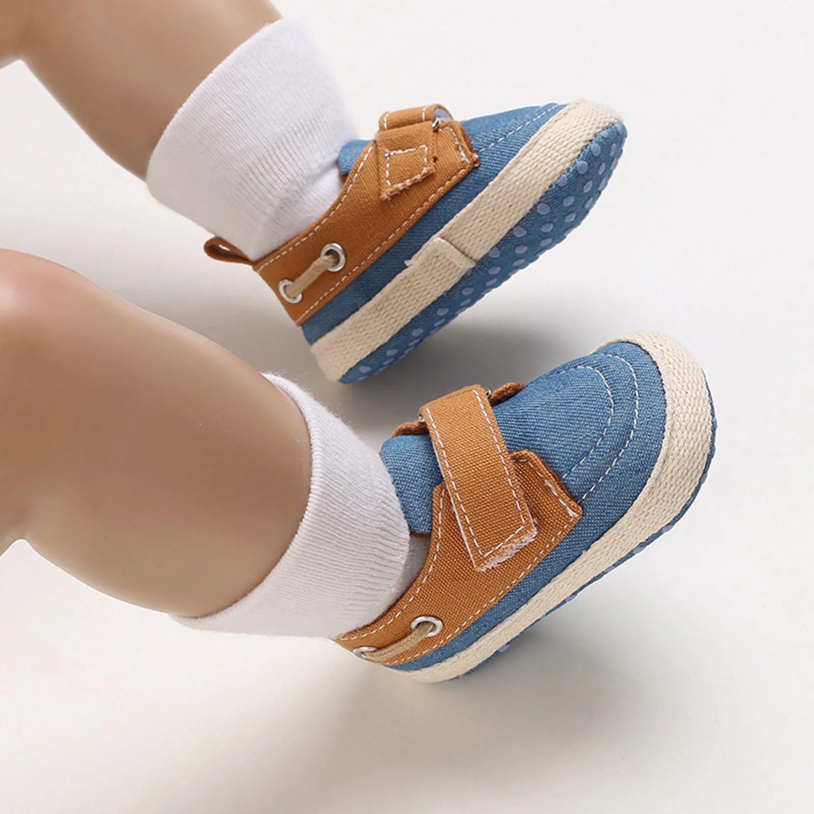 

2023 Детские и младенческие туфли для малышей на весну и осень повседневная обувь для мальчиков и девочек мягкая и блестящая обувь с плоской подошвой