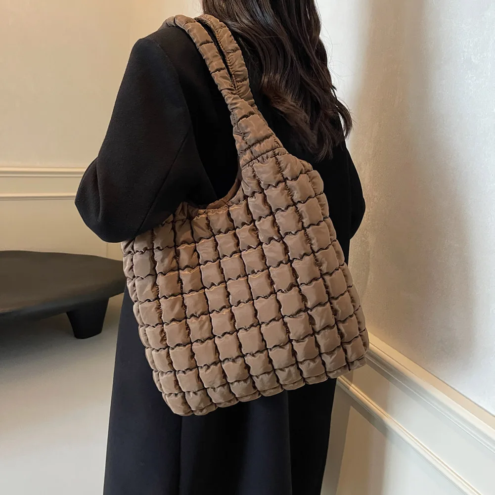 Сумка-тоут Женская Стеганая вместительный стеганый саквояж легкий чемоданчик с