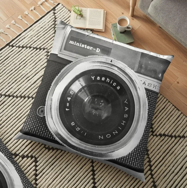 

Наволочка для подушки с модным рисунком фотокамеры