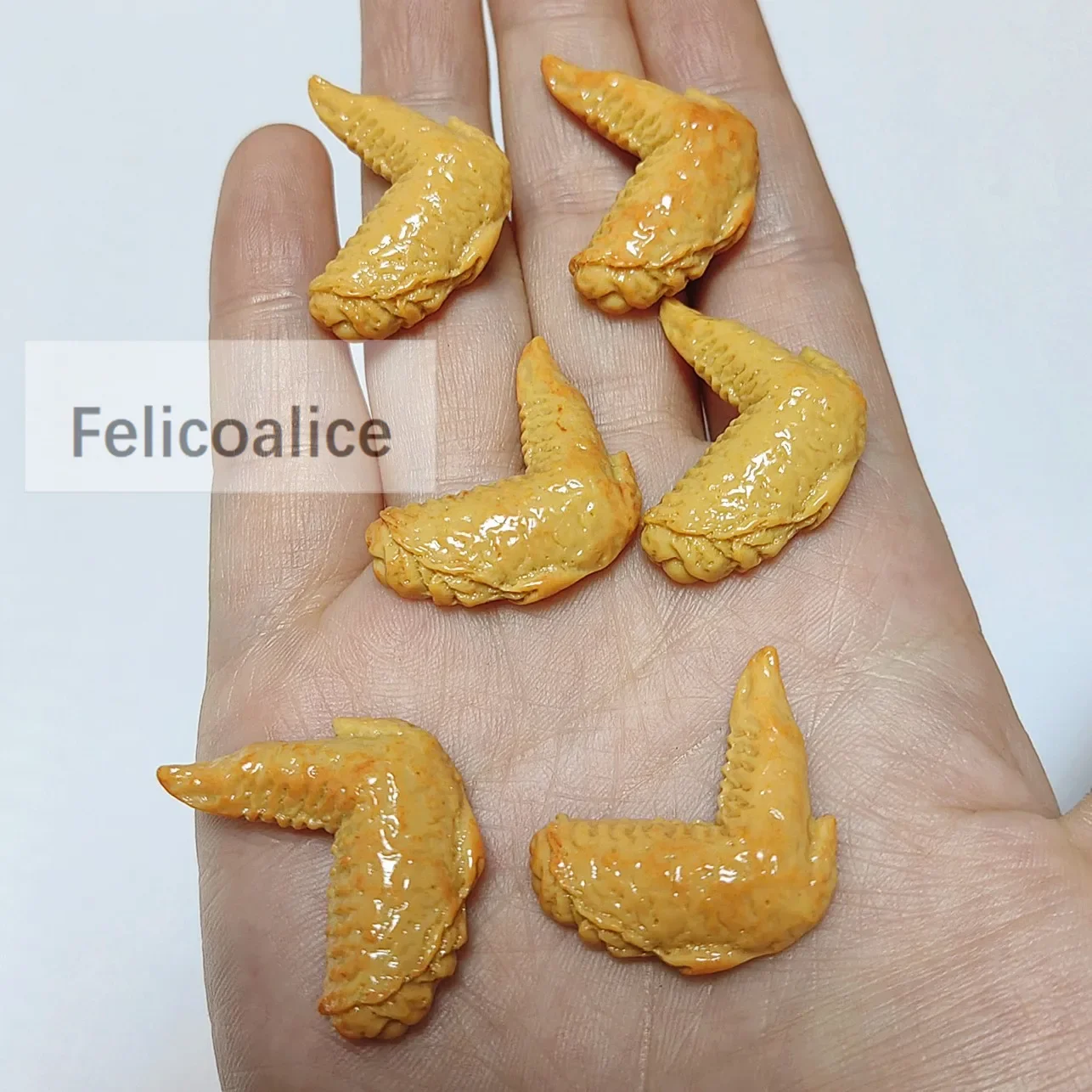 

Миниатюрные фигурки картофеля и курицы из смолы для кукольного домика 8 шт