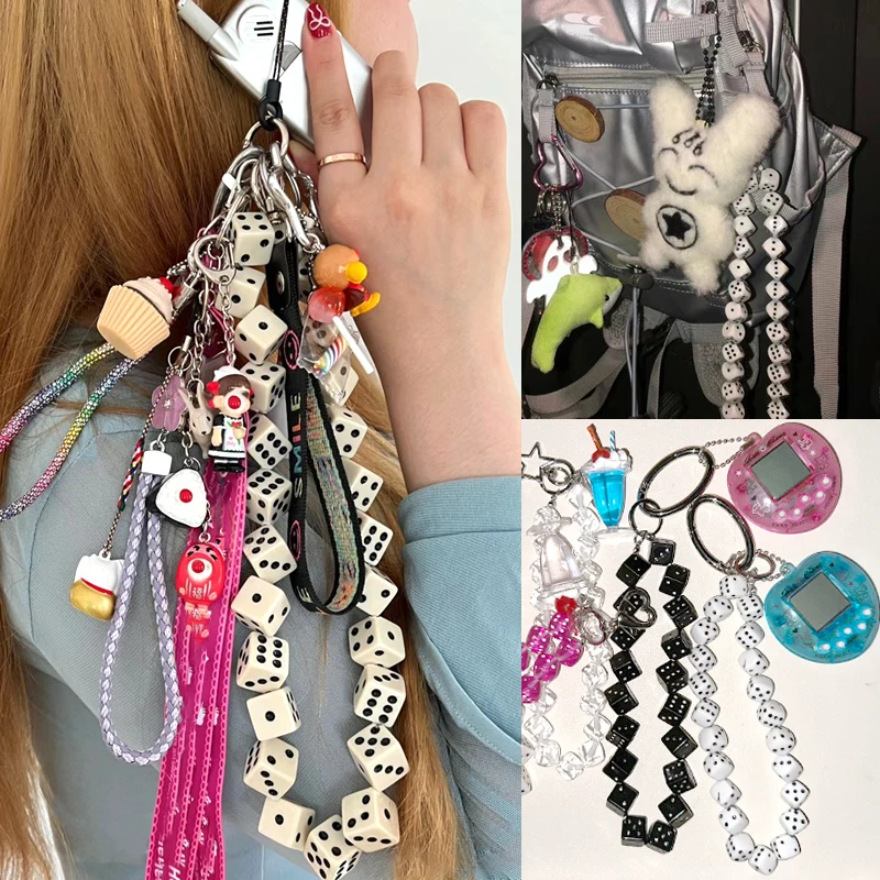 Корейский брелок в виде игральных костей