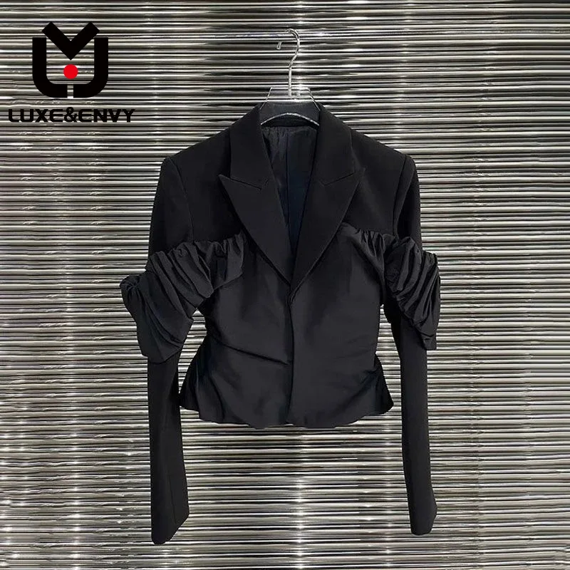 

Роскошный & ENVY модный нишевой цветной контрастный плиссированный костюм из двух частей с подвесным рукавом облегающий пояс осень 2023