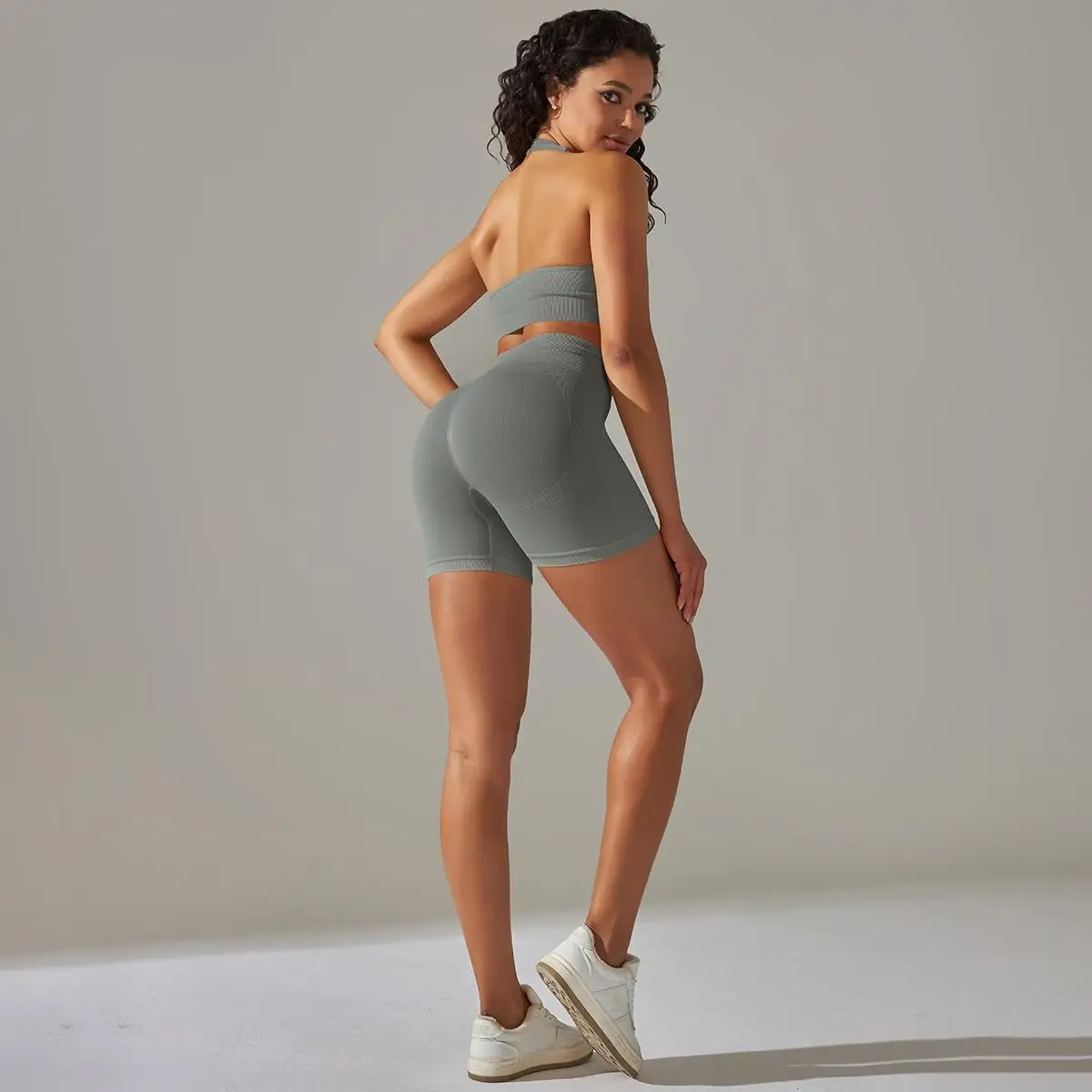 Женский однотонный бесшовный спортивный костюм из двух предметов