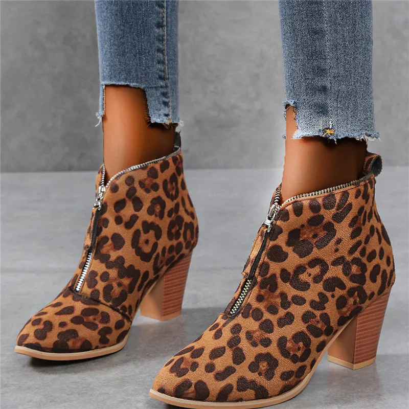 Autumn and Winter 2023 Casual Western Cowboy Ankle Boots Women's Snake Shaped Cowboy Boots Short Cossack Women Boots