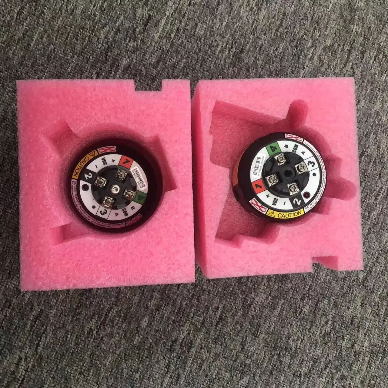 Emerson Micro Motion Core процессор 700 серия Версия прошивки: 3 52 Rev: AB