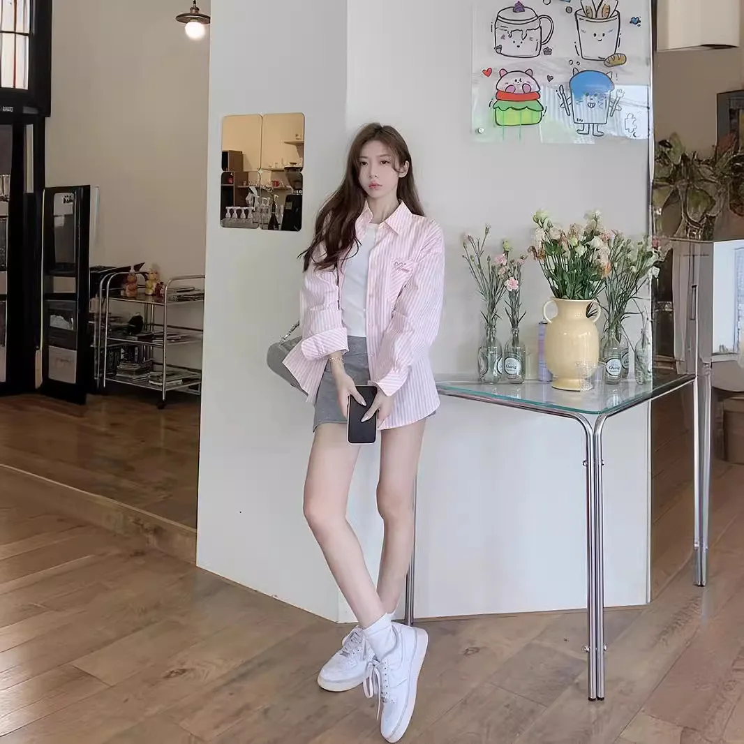 Рубашка женская средней длины в полоску милая блузка Корейском стиле свободная